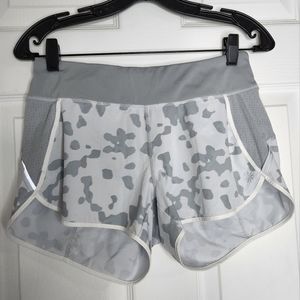 Athleta Track This Run Grey Leopard Lined Running Shorts XS